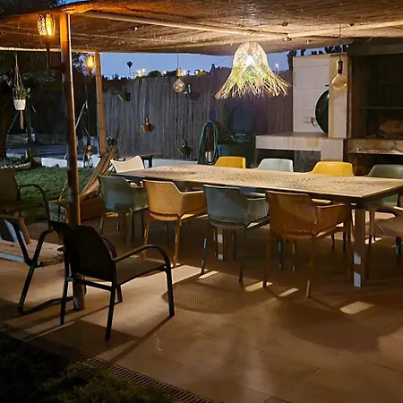 Rancho Tropicana Homestay *